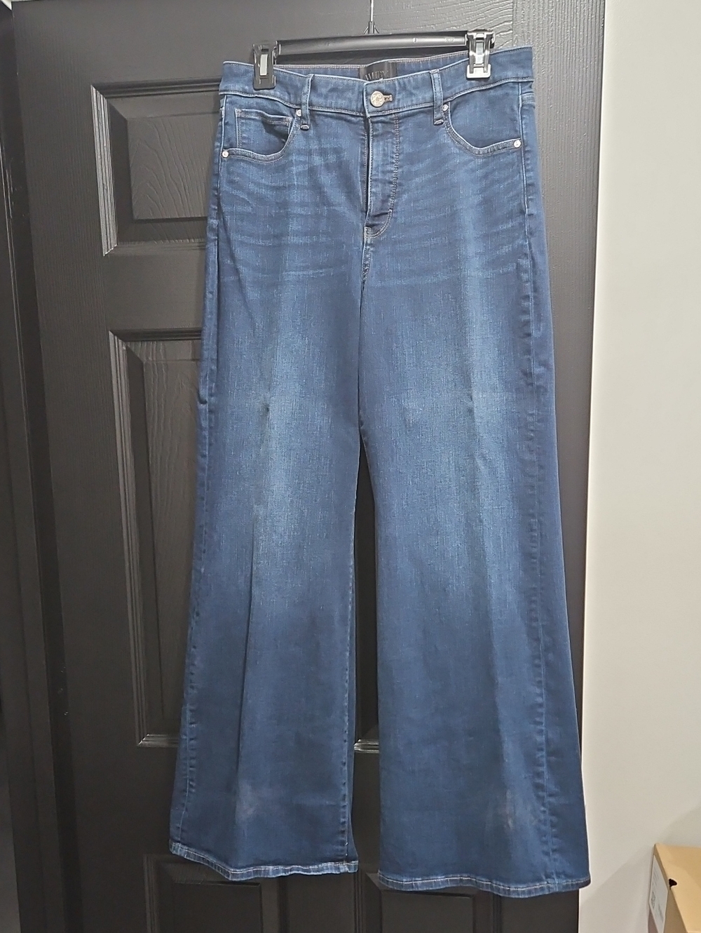 WHBM Wide Leg Women's Jeans in Medium Blue